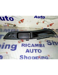 86110-52140 STEREO PANNELLO COMANDI AUTORADIO TOYOTA Yaris Serie (03>05)  (2004) RICAMBI USATI